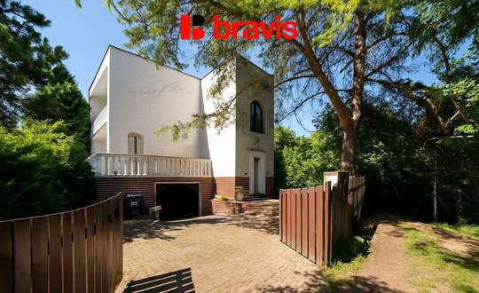 Prodej celoročně obyvatelné zděné chaty se zahradou v Brně - Žebětíně,