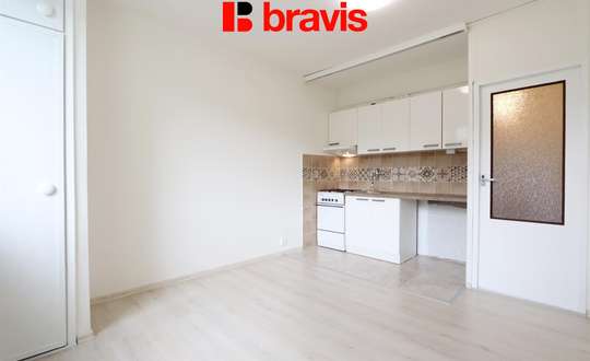 Pronájem bytu 1+1, Brno-Kohoutovice, ul. Chalabalova, výtah, lodžie, šatna, sklep, klidná lokalita