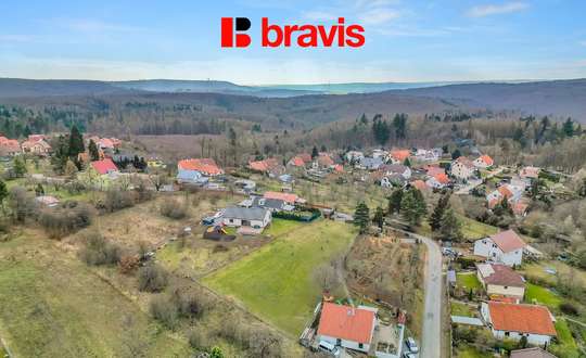 Prodej atraktivního pozemku o výměře 899 m², Babice nad Svitavou, vydáno stavební povolení