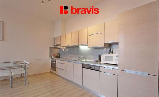 Pronájem zařízeného bytu 2+kk, Brno - Černá Pole ul. Kunzova, parkovací stání, balkon