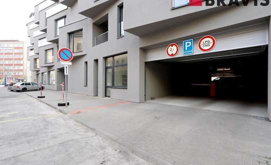 Rent, Others Garage parking, 10m² - Brno - Trnitá