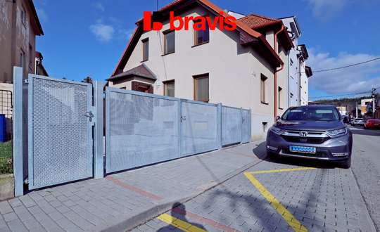 Pronájem bytu 3+1,ul. Střelnice, Brno - Líšen, zařízený