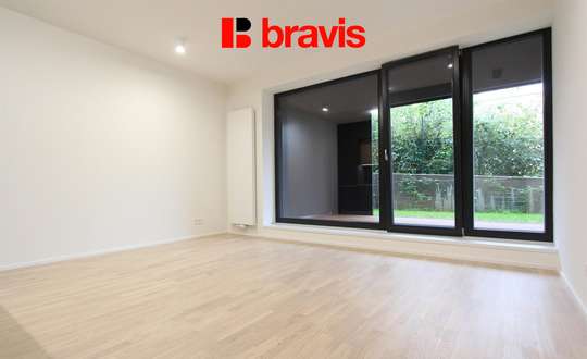 Pronájem luxusní novostavby bytu 2+kk, ul. Neumannova, Brno - Masarykova čtvrť, terasa, zahrada, šatna, klimatizace, garážové stání v ceně