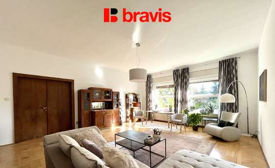 Pronájem atypicky řešeného bytu 2+1, Pisárky, Lipová ul., možnost parkování, terasa