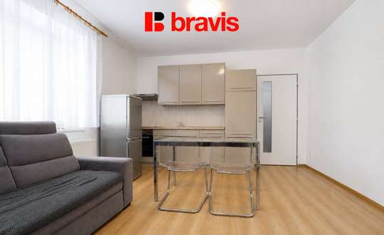 Pronájem bytu 2+kk, Rosice u Brna, ul. Zbýšovská, klidná lokalita, možnost garážového stání