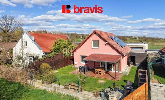 Prodej nízkoenergetického RD 4+kk (126m²), Želešice u Brna, prostorná šatna, garáž (29m²), zahrada, v blízkosti lesa