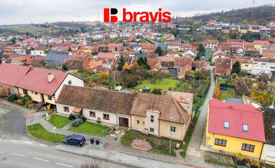 Prodej rodinného domu 3+1, obec Klobouky u Brna, sklep, garáž, zahrada