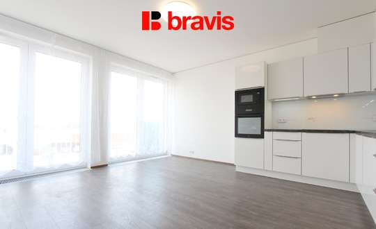 Pronájem nadstandardního bytu 3+kk s balkonem, garážovým stáním a sklepem, Palác Trnitá, Brno centrum
