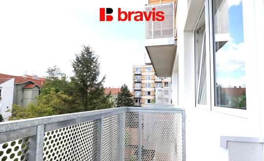 Pronájem bytu 1+kk, Brno - Královo Pole, ul. Poděbradova, částečně zařízený, parkování