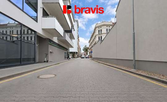 Pronájem garážového stání Bratislavská 12 m², Brno - Zábrdovice