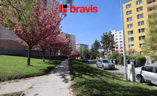 Pronájem bytu 1+kk, Brno - Bystrc, ul. Opálkova, zrekonstruovaný, balkon, sklep