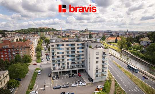 Prodej moderního bytu 2+kk, ul. Poříčí, Brno - Pisárky, rezidence Riverside, sklep, balkon, parkovací stání