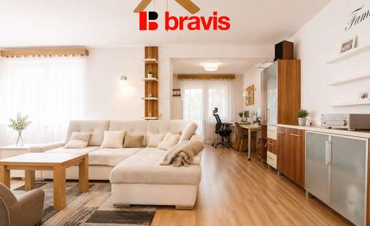 Pronájem domu 5+1, Brno - Řečkovice, ulice Žilkova, částečně zařízený, garáž, zahrada a terasa