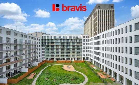 Pronájem zařízeného ateliéru 1+kk, Palác Trnitá, balkon, sklep, garážové stání