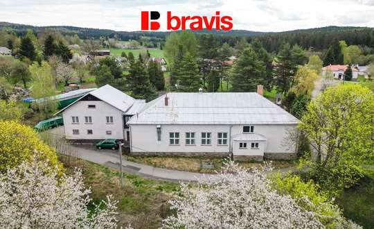 Rekreační areál v srdci Vysočiny: Cikháj, 25 lůžek, společenská místnost, krásný pozemek 3447 m2, možnost dalšího rozšíření