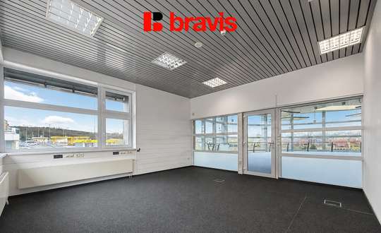 Pronájem kanceláře o velikosti 33,8 m², ul. Vintrovna, obec Popůvky, vč. zázemí