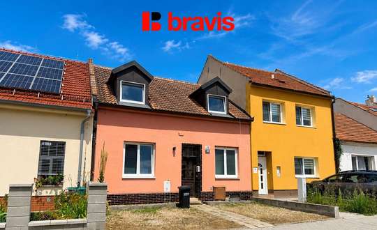 Pronájem prostorného bytu 3+1 v rodinném domě, ul. Vyšehradská, Brno - Brněnské Ivanovice, 81 m²
