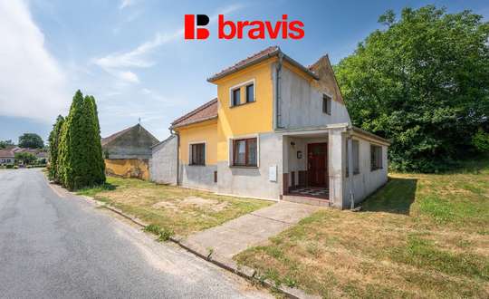 Prodej RD 4+1, zahrada, dvůr s venkovním posezením, obec Lysovice, okr. Vyškov