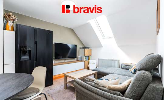 Duplex apartment 3+kk for sale with balcony, air conditioning and beautiful view, Švehlova street, Šlapanice u Brna