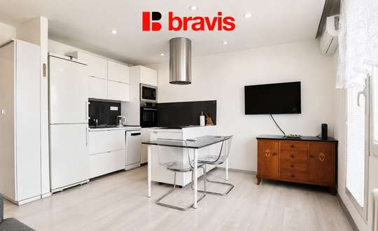 Pronájem bytu 1+kk, Brno - Nový Lískovec, ul. Oblá, Zařízený, Klimatizace, Balkon