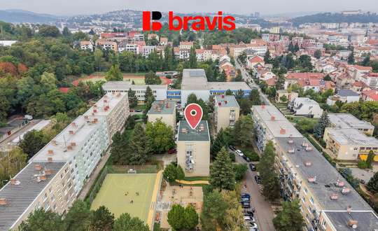 Prodej krásného bytu, klidná lokalita nedaleko centra, 2+1, 60 m², balkon, prostorná šatna, Brno - Štýřice, ulice Strž