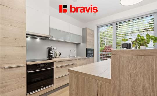 Prodej zařízeného bytu 2+kk s balkonem, Brno - Královo Pole, ulice Myslínova, klimatizace, parkování