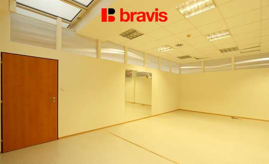 Pronájem obchodních prostor, 277 m², ulice Žerotínova, Vyškov, možnost přestavby, garážové stání