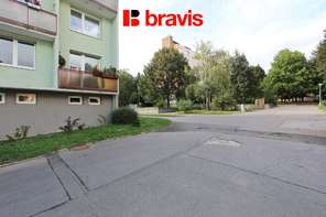 Pronájem bytu 1+1, ul. Olbrachtovo nám., Brno - Komín, balkon, částečně zařízený