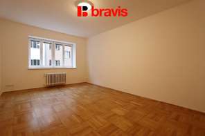 Pronájem bytu 1+1, Brno - střed, ul. Mezírka, balkon, šatna, částečně zařízený