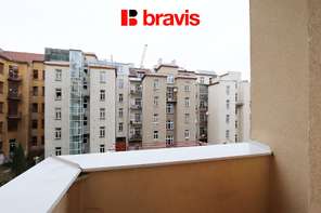 Pronájem bytu 1+1, Brno - střed, ul. Mezírka, balkon, šatna, částečně zařízený