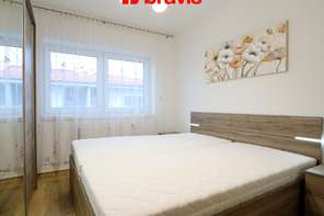 Pronájem novostavby bytu 2+kk, obec Kobylnice, parkování, sklep