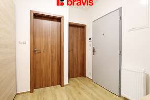 Pronájem novostavby bytu 2+kk, obec Kobylnice, parkování, sklep