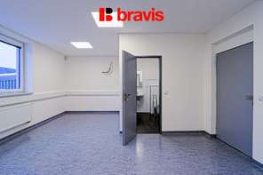 Podnájem kanceláře 29,5m² v nové administrativní budově v Popůvkách u Brna