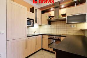 Pronájem bytu 2+kk, Brno - Líšeň, ul. Otiskova, částečně zařízený, balkon, sklep