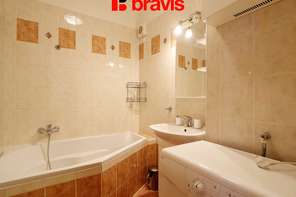 Pronájem bytu 2+kk, Brno - Líšeň, ul. Otiskova, částečně zařízený, balkon, sklep