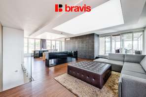 Pronájem luxusního mezonetového bytu 3+kk, ul. Soukenická, Brno - Staré Brno, vybavený, balkon, terasa, vířivka, 2x parkování