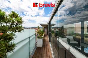 Pronájem luxusního mezonetového bytu 3+kk, ul. Soukenická, Brno - Staré Brno, vybavený, balkon, terasa, vířivka, 2x parkování