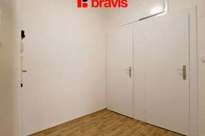 Pronájem bytu 1+1, Brno - střed, ul. Kounicova, balkon, částečně zařízený, po rekonstrukci