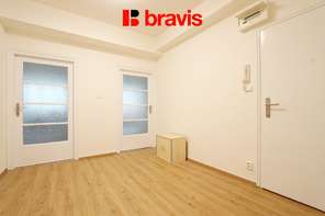 Pronájem bytu 2+1, Brno - střed, ul. Mezírka, balkon, částečně zařízený
