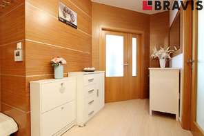 Pronájem bytu 2+kk, Brno - Medlánky, ul. Podpěrova, terasa, výtah, parkování, vnitřní lodžie