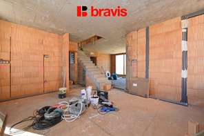 Prodej rodinného domu 6+kk (c.7) v Kobylnicích u Brna, 3x parkovací stání, vysoký standard