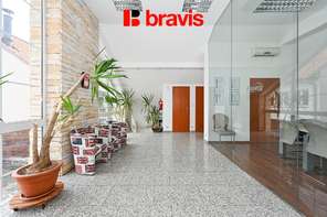 Rent commercial Offices 1 016 m², Hradčany