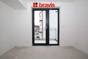 Prodej moderní novostavby bytu 2+kk, Černovice: Charbulova, balkon, možnost parkování