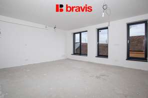 Prodej moderní novostavby bytu 2+kk, Černovice: Charbulova, balkon, možnost parkování