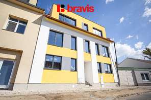 Prodej moderní novostavby bytu 2+kk, Černovice: Charbulova, balkon, možnost parkování