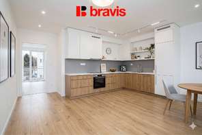 Prodej moderní novostavby bytu 2+kk, Černovice: Charbulova, balkon, možnost parkování