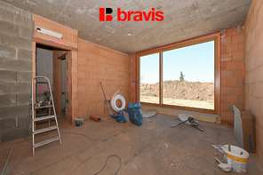 Prodej samostatného rodinného domu 6+kk (9), pozemek 294 m2,  v Kobylnicích u Brna, 3x parkovací stání, vysoký standard