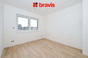 Prodej moderní novostavby rodinného domu 5KK (č.8) v Křenovicích u Slavkova, pozemek 596 m2, 2x parkování