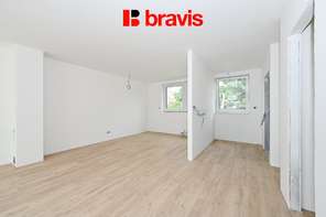 Prodej moderní novostavby rodinného domu 5KK (č.8) v Křenovicích u Slavkova, pozemek 596 m2, 2x parkování