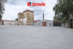 Pronájem skladovacího prostoru v uzamčeném areálu, Dukelská třída Brno - Husovice, více prostorů